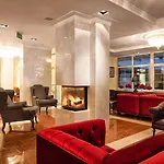 Norica - Thermenhotels Gastein Mit Dem Bademantel Direkt In Therme