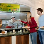 Norica - Thermenhotels Gastein Mit Dem Bademantel Direkt In Therme