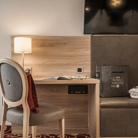 Norica - Thermenhotels Gastein Mit Dem Bademantel Direkt In Therme Bad Hofgastein