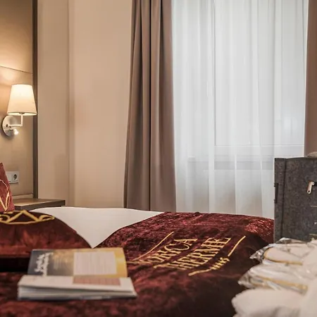 Norica - Thermenhotels Gastein Mit Dem Bademantel Direkt In Therme 4*