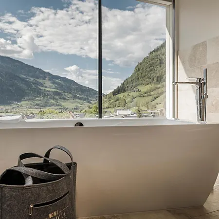 Hotel Norica - Thermenhotels Gastein Mit Dem Bademantel Direkt In Therme 4*
