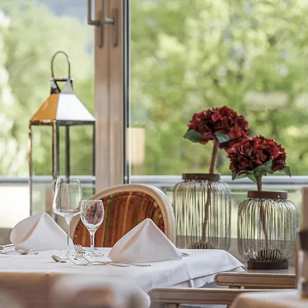 Norica - Thermenhotels Gastein Mit Dem Bademantel Direkt In Therme ホテル 4*