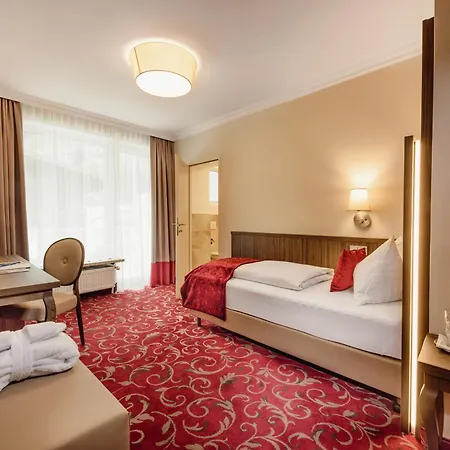 Norica - Thermenhotels Gastein Mit Dem Bademantel Direkt In Therme 4*
