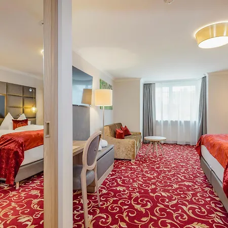 מלון Norica - Thermenhotels Gastein Mit Dem Bademantel Direkt In Therme 4*