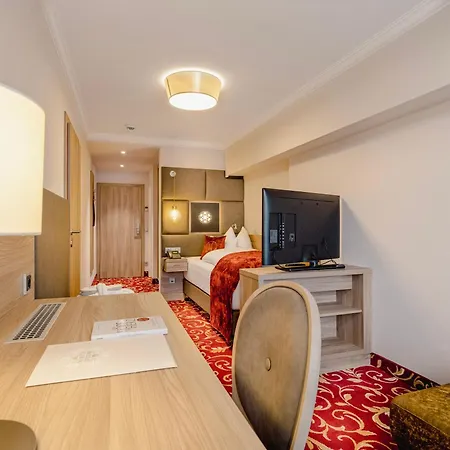 Norica - Thermenhotels Gastein Mit Dem Bademantel Direkt In Therme ホテル バート・ホーフガシュタイン