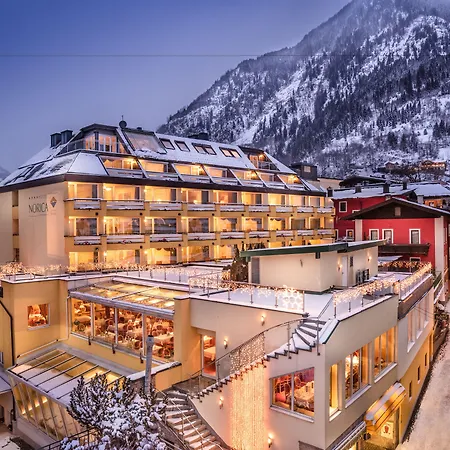 ホテル Norica - Thermenhotels Gastein Mit Dem Bademantel Direkt In Therme