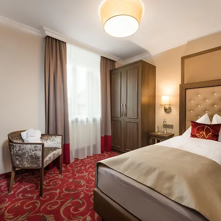 Norica - Thermenhotels Gastein Mit Dem Bademantel Direkt In Therme