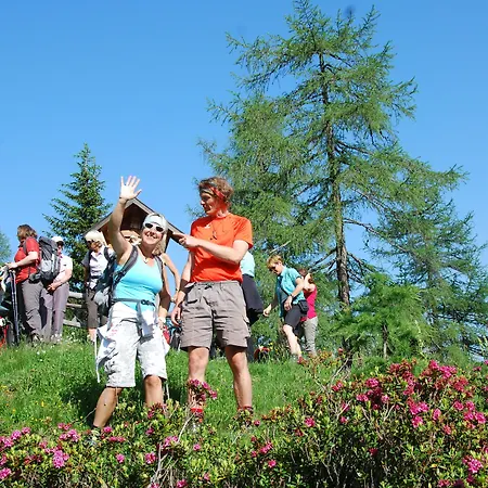 Hotel Norica - Thermenhotels Gastein Mit Dem Bademantel Direkt In Therme