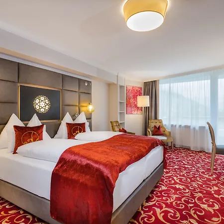 Hotel Norica - Thermenhotels Gastein Mit Dem Bademantel Direkt In Therme 4*