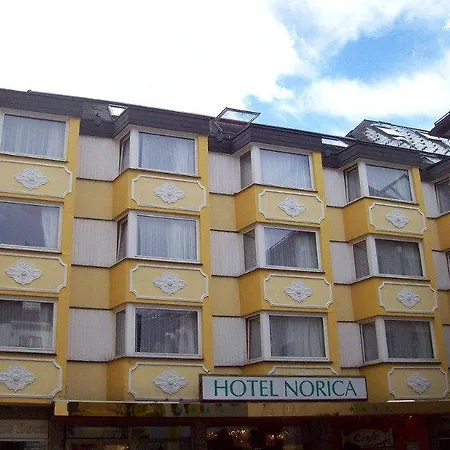 ホテル Norica - Thermenhotels Gastein Mit Dem Bademantel Direkt In Therme