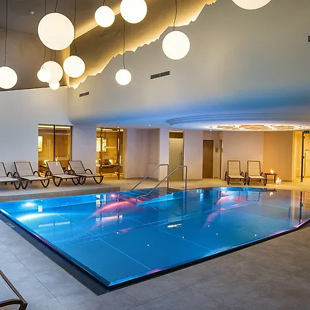 Norica - Thermenhotels Gastein Mit Dem Bademantel Direkt In Therme