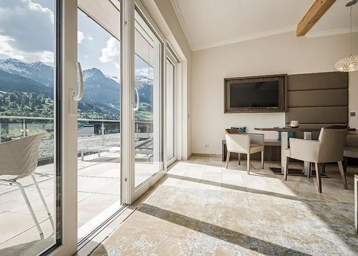 Norica - Thermenhotels Gastein Mit Dem Bademantel Direkt In Therme 4*