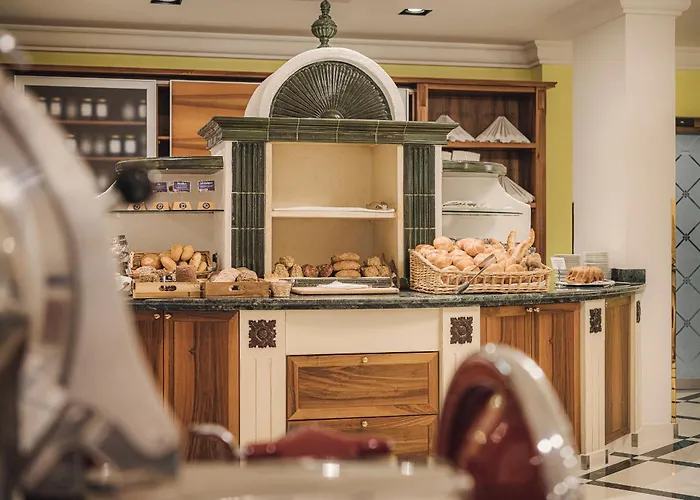 Norica - Thermenhotels Gastein Mit Dem Bademantel Direkt In Therme Hotel 4*