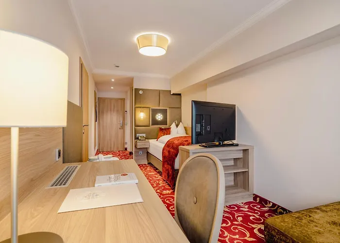 Norica - Thermenhotels Gastein Mit Dem Bademantel Direkt In Therme מלון באד הופגסטין