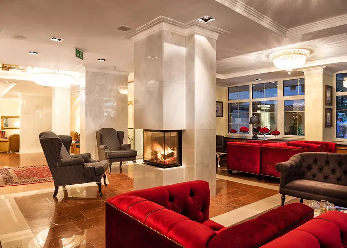 Norica - Thermenhotels Gastein Mit Dem Bademantel Direkt In Therme