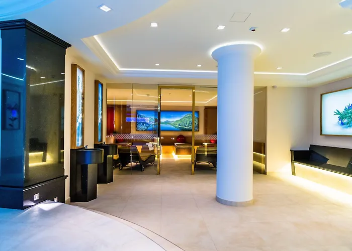Norica - Thermenhotels Gastein Mit Dem Bademantel Direkt In Therme מלון