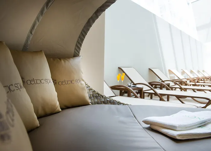 Norica - Thermenhotels Gastein Mit Dem Bademantel Direkt In Therme 4* באד הופגסטין