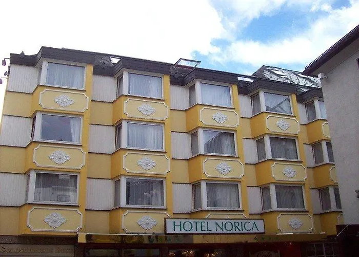 מלון Norica - Thermenhotels Gastein Mit Dem Bademantel Direkt In Therme